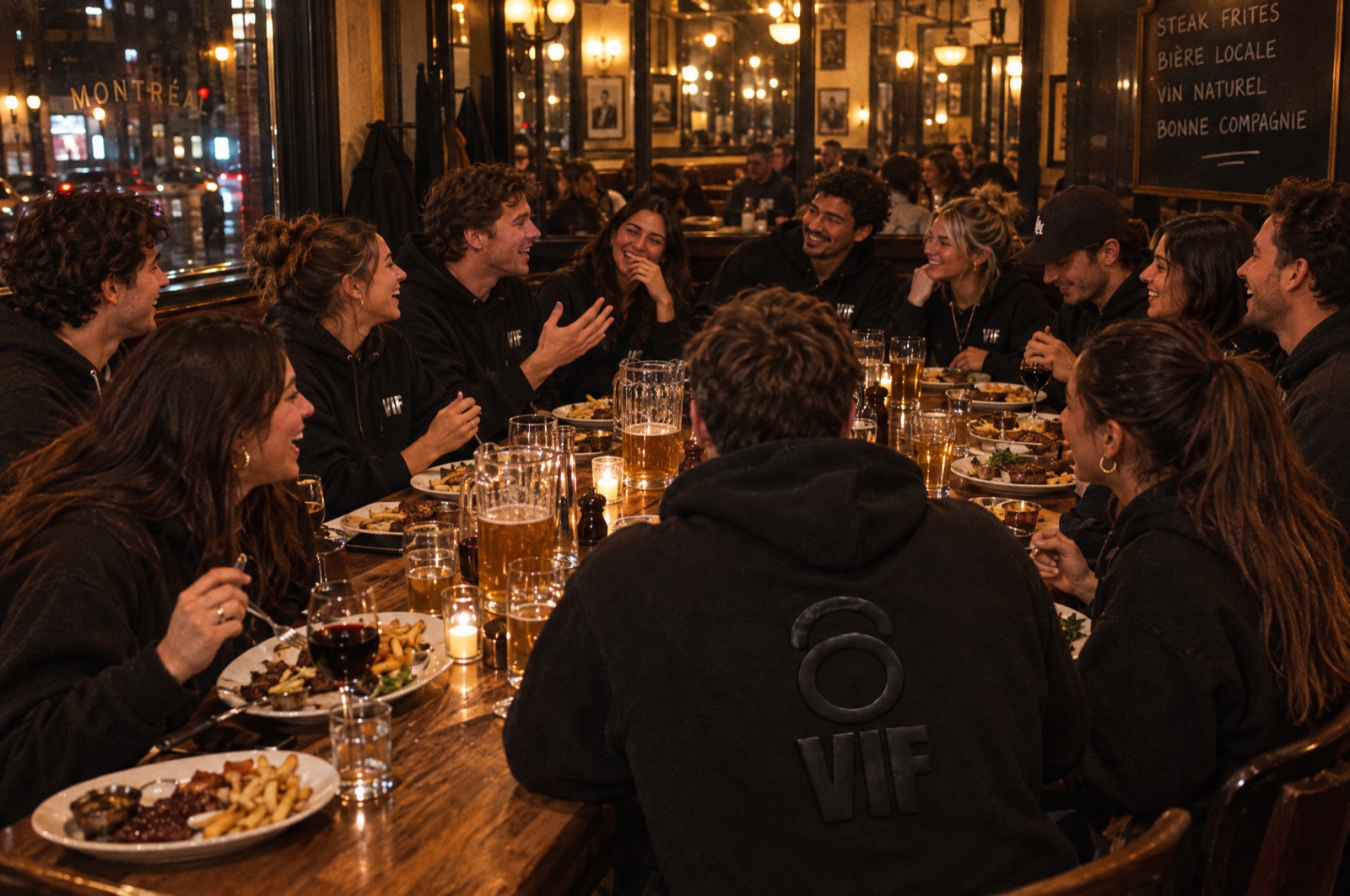Souper d'équipe dans une brasserie